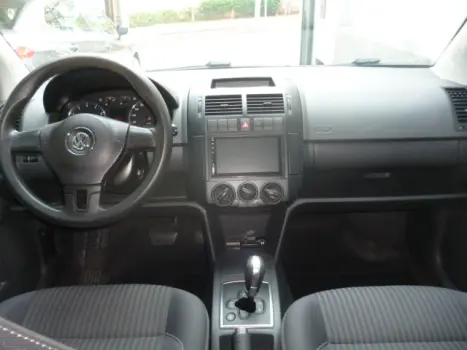 POLO SEDAN 1.6 i motion MI Comfortline 8V