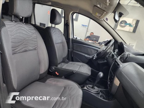 DUSTER 2.0 Tech Road II 4X2 16V