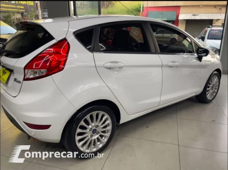 FIESTA 1.6 Titanium Hatch 16V