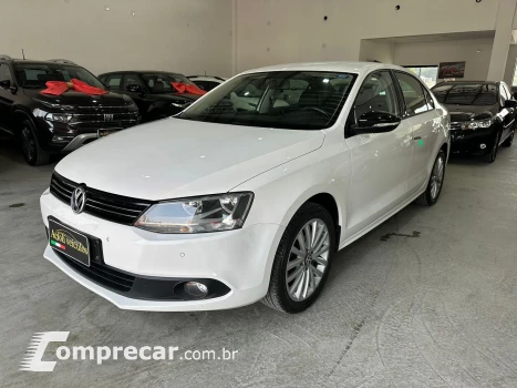 Jetta 2.0 Comfortline Flex 4P Tiptronic