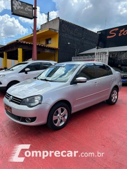 Volkswagen POLO SEDAN 2.0 MI 8V 4 portas