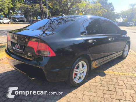CIVIC - 1.8 EXS 16V 4P AUTOMÁTICO