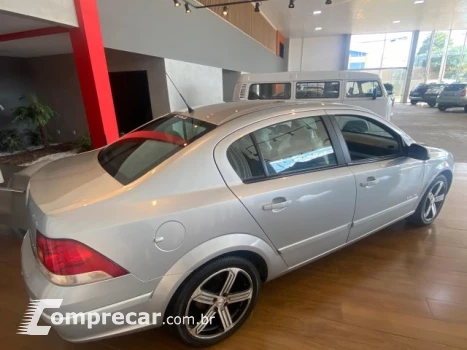 VECTRA SEDAN - 2.0 MPFI ELEGANCE 8V 4P AUTOMÁTICO