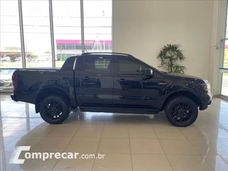 RANGER 2.2 Black 4X2 CD 16V