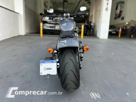 Softail Breakout 114
