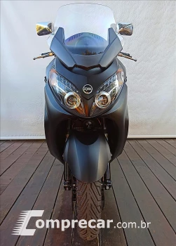 MAXSYM 400I
