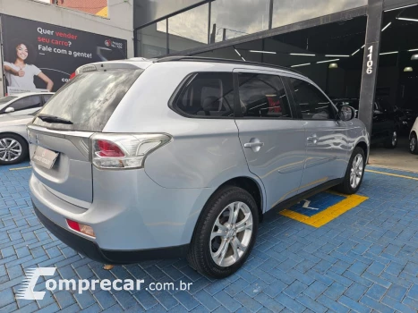 OUTLANDER 2.0 16V 160cv Aut.