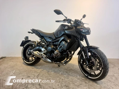 YAMAHA MT-09