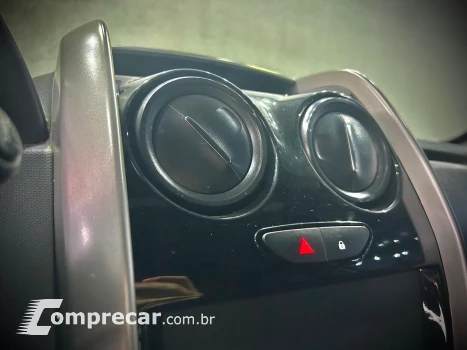 Renault DUSTER OROCH Express 1.6 Flex 16V Mec. 4 portas