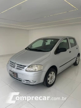 Volkswagen FOX 1.6 MI Trendline 8V 4 portas