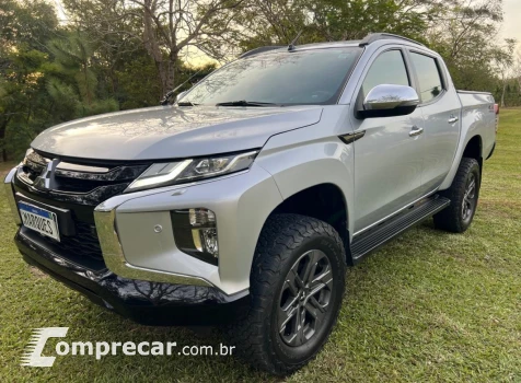Mitsubishi L200 TRITON 2.4 16V Turbo Sport Hpe-s CD 4X4 4 portas