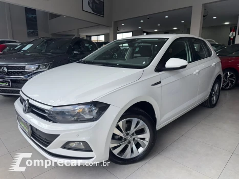Volkswagen POLO 1.0 200 TSI Comfortline 4 portas