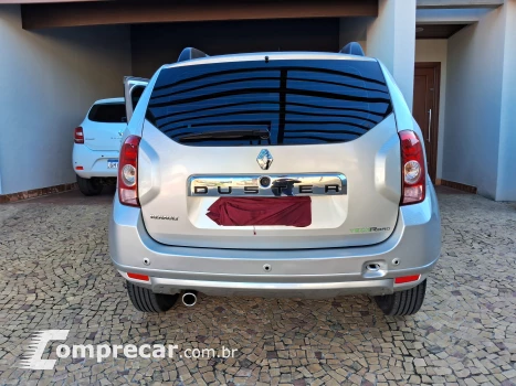 DUSTER 2.0 Tech Road 4X2 16V
