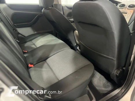 Focus Sedan 2.0 16V 4P GLX FLEX AUTOMÁTICO