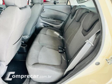 CAPTUR LIFE 1.6 16V FLEX 5P AUT
