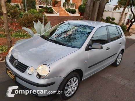 Volkswagen POLO 1.6 MI 8V 4 portas
