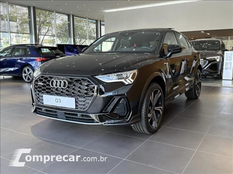 Audi Q3 2.0 40 TFSI Sportback Performance Black Quattro 4 portas