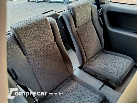 ZAFIRA 2.0 MPFI ELEGANCE 8V FLEX 4P AUTOMÁTICO