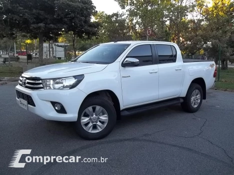 Toyota HILUX 2.8 SRV 4X4 CD 16V 4 portas