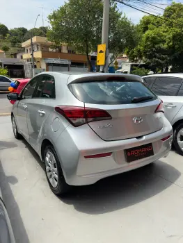 HB20 1.6 Comfort Plus 16V