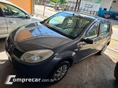 Renault Sandero 1.0 AUTHENTIQUE 16V FLEX 4P MANUAL 4 portas