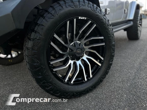 WRANGLER 2.0 TURBO GASOLINA SAHARA 4P 4X4 AT8