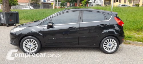 FIESTA 1.6 Titanium Hatch 16V