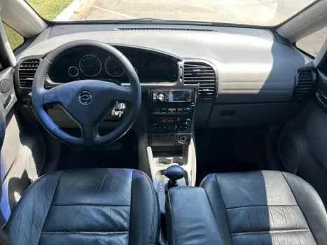 ZAFIRA 2.0 MPFI Elegance 8V