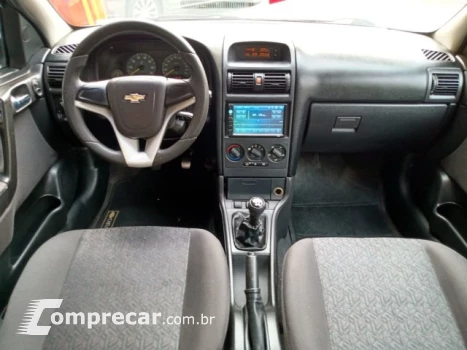 ASTRA HATCH - 2.0 MPFI ADVANTAGE 8V 4P MANUAL