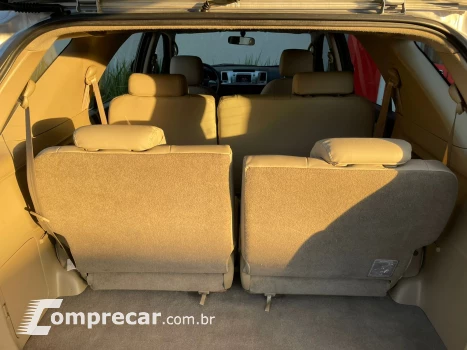 HILUX SW4 2.7 SR 7 Lugares 4X2 16V