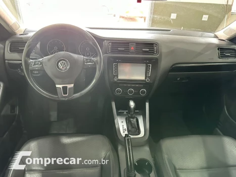 Jetta 2.0 Comfortline Flex 4P Tiptronic