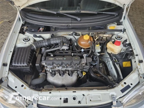 CLASSIC - 1.0 MPFI VHCE 8V 4P MANUAL