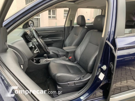 OUTLANDER 2.0 16V 160cv Aut.