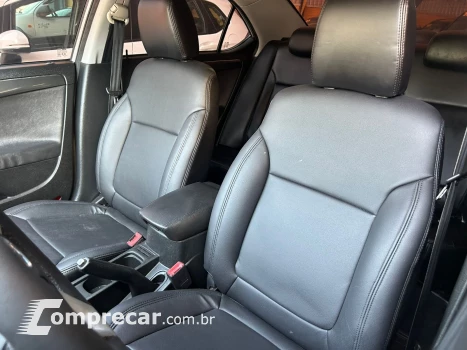 J5 Sedan 1.5 16V 4p Mec.