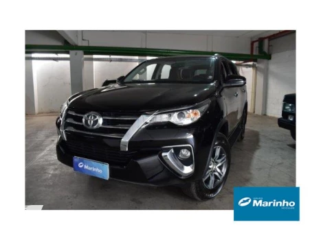 Toyota HILUX SW4 2.7 SRV 7 LUGARES 4X2 16V FLEX 4P AUTOM 4 portas