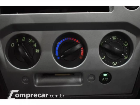 FIESTA SEDAN - 1.6 ROCAM SEDAN 8V 4P MANUAL