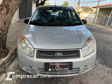 FORD FIESTA 1.0 MPI Class 8V 4 portas