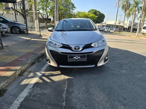 YARIS 1.3 16V XL Live