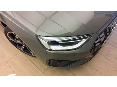 A4 2.0 TFSI MHEV S LINE QUATTRO S TRONIC