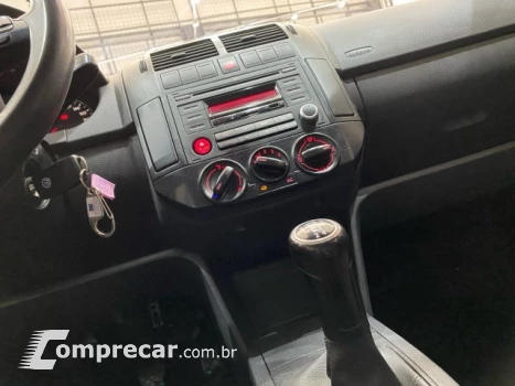 POLO - 1.6 MI 8V 4P MANUAL