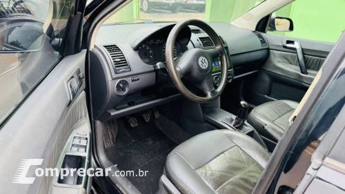 POLO 1.6 MI Serie Ouro 8V