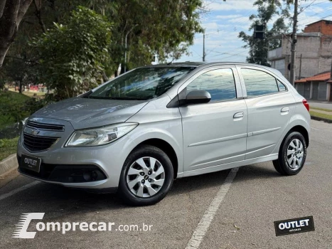 CHEVROLET ONIX 1.0 MPFI LT 8V FLEX 4P MANUAL 4 portas