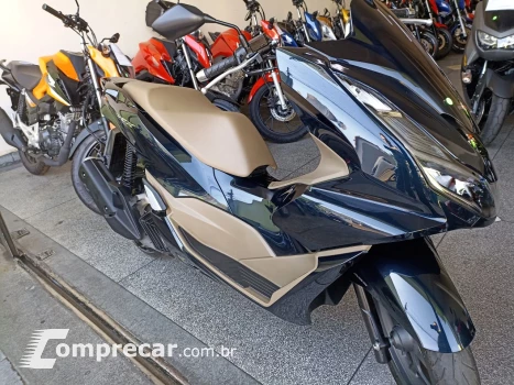 PCX 160 DLX