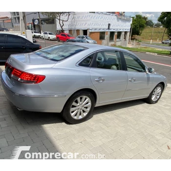AZERA 3.3 MPFI GLS Sedan V6 24V