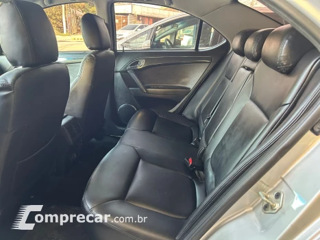J5 Sedan 1.5 16V 4p Mec.