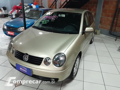 Volkswagen Polo Sedan 2.0 4 portas