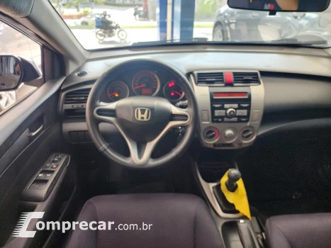 CITY 1.5 LX Sedan 16V