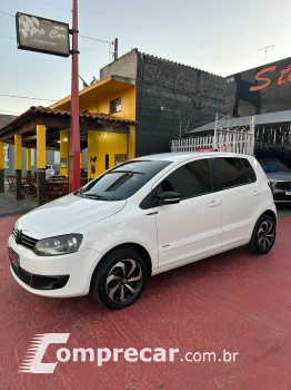 Volkswagen FOX 1.6 MI Trendline 8V 4 portas