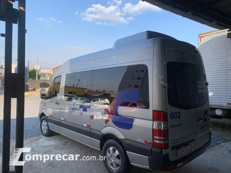 SPRINTER 2.2 415 CDI VAN 16 Lugares Teto Alto 16V Bi-turbo