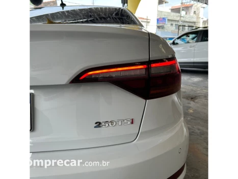 JETTA 1.4 250 TSI TOTAL FLEX R-LINE TIPTRONIC